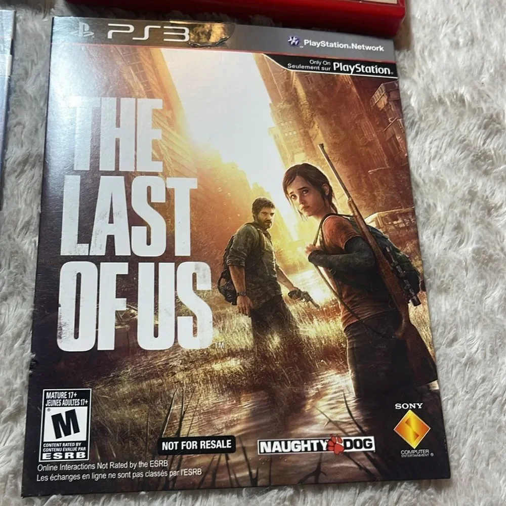 game bundle PS3 batman arkham origins  , the last of us , resonance of fate